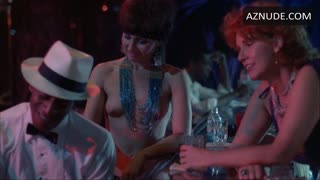 SAMANTHA FOX nude in Streetwalkin