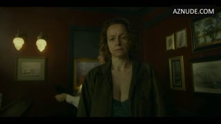 SAMANTHA MORTON nude in Tales of the Walking Dead