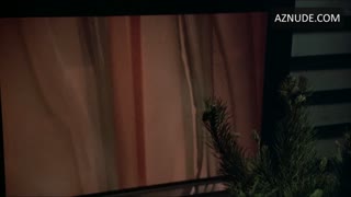 LARA FLYNN BOYLE nude in The Temp