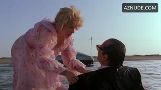 SHIRLEY MACLAINE nude in Terms of Endearment
