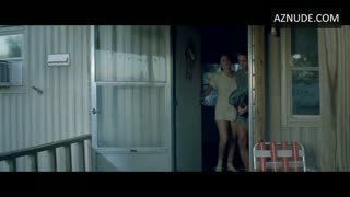 WILLA HOLLAND nude in The Dirty South