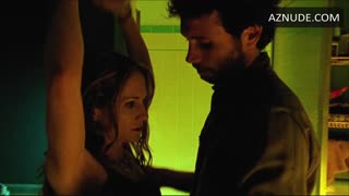 HOLLY HUNTER nude in Thirteen