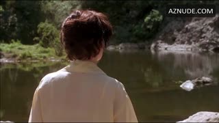 LARA FLYNN BOYLE nude in Threesome