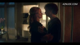 LAUREN HOLLY nude in Tiny Pretty Things