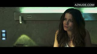 KATE BECKINSALE nude in Total Recall