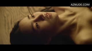 JI-YEON LIM nude in The Treacherous
