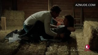 SHIRI APPLEBY nude in UnREAL