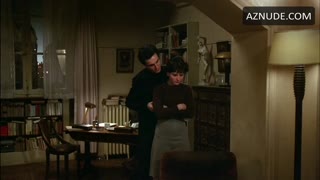 JULIETTE BINOCHE nude in The Unbearable Lightness of Being