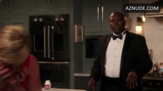 JANE KRAKOWSKI nude in Unbreakable Kimmy Schmidt