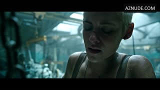 KRISTEN STEWART nude in Underwater