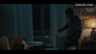 LAETITIA CASTA nude in Une ile