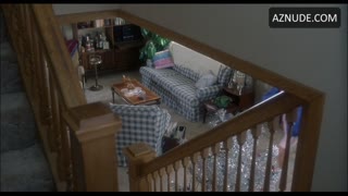 MARISA TOMEI nude in Untamed Heart