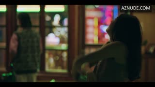 ELENA MARTIN nude in Veneno