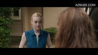 DAKOTA FANNING nude in Very Good Girls