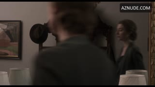 ELIZABETH DEBICKI nude in Vita & Virginia