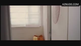 LEELEE SOBIESKI nude in Walk All Over Me