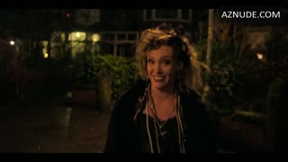 AMY LEIGHTON nude in Wanderlust