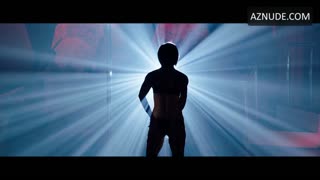 JENNIFER ANISTON nude in We