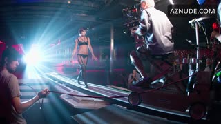 JENNIFER ANISTON nude in We