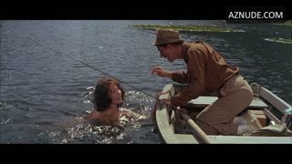 SHIRLEY MACLAINE nude in What a Way to Go!