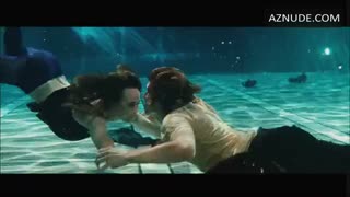 ELLEN PAGE nude in Whip It