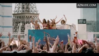 SHELLEY HENNIG nude in Obliterated