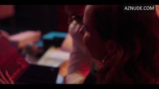 VERA KOLODZIG nude in O Clube