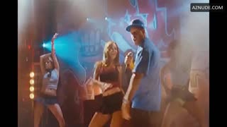 ZULAY HENAO nude in Feel The Noise