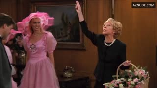 JENNIFER ANISTON nude in Friends