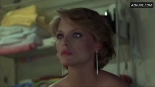 MICHELLE PFEIFFER nude in Into the Night