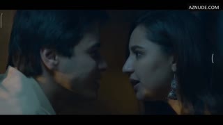 MANJARI PHADNIS nude in Fuh se Fantasy