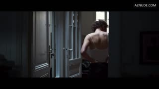 VICKY KRIEPS nude in Plus Que Jamais
