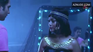 PIYALI MUNSHI nude in Gandi Baat