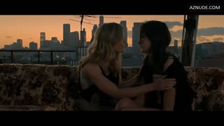 RACHEL BLANCHARD nude in Dark Hearts