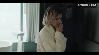 CLARA LAGO nude in Citas
