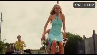 SARA PAXTON nude in Aquamarine
