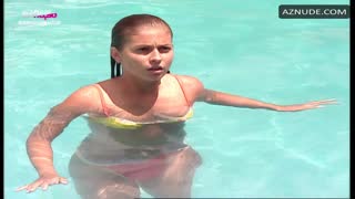 BENEDITA PEREIRA nude in Morangos Com Acucar