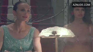 DEBORAH CAPRIOGLIO nude in Paprika