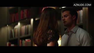 DAKOTA JOHNSON nude in Fifty Shades Darker