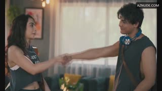 NIYATI FATNANI nude in Fuh se Fantasy