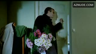 MARIBEL VERDU nude in El beso del sueno