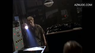 SARAH MICHELLE GELLAR nude in Buffy the Vampire Slayer
