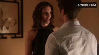 ALANA DE LA GARZA nude in Do No Harm