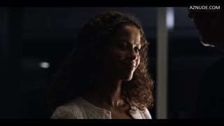 GUGU MBATHA-RAW nude in The Morning Show