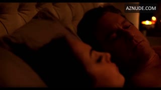 ELIZABETH GILLIES nude in Sex&Drugs&Rock&Roll