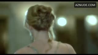 HEATHER GRAHAM nude in Cake