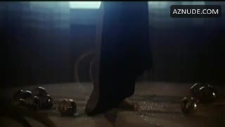 EDWIGE FENECH nude in Cattivi pensieri