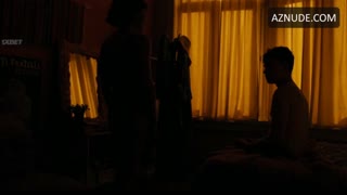 HANNA MENSINK nude in 2dezit