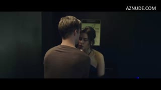 ANGELINA ZAGREBINA nude in Pochemu ty?