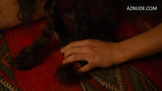 ELIZABETH HURLEY nude in Samson And Delilah